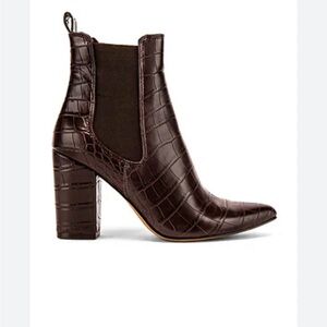 Steve Madden Brown Crocodile Print Boots Size 9.5